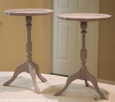 Have plant stands that aren't in the best shape? Check out these detailed updated DIY stenciled plant stands! UpcycledTreasures.com