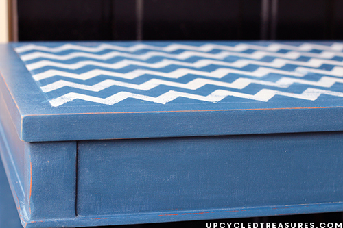 Navy-Side-Table-with-Chevron-Stenciled-Top-upcycledtreasures