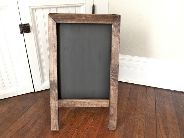 diy-chalkboard-easel