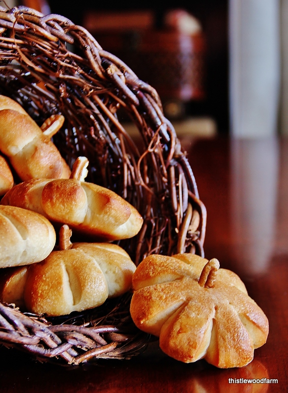 Simple Pumpkin Rolls via Thistlewood Farms