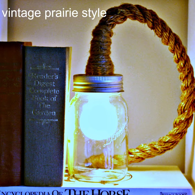 Creative Ways to Light up Mason Jars upcycledtreasures.com