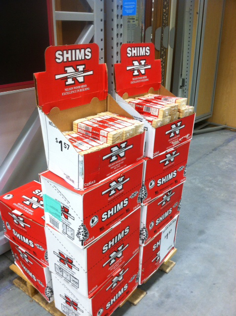 Such a clever way to create DIY beverage tags using wood shims and chalkboard paint. These would be perfect for any beverage station!