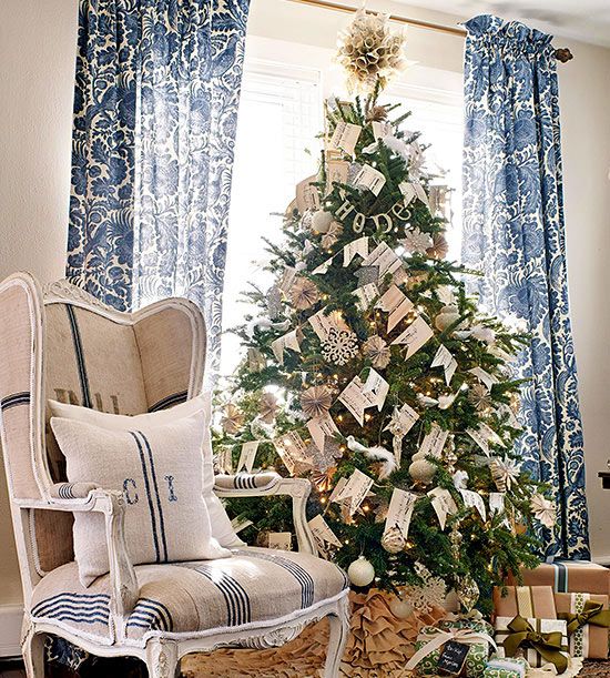 Banner Christmas Tree via BHG