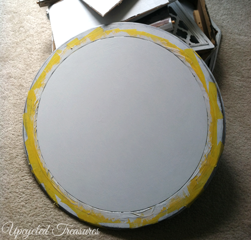 How to Upcycle a Table into a Clock! See how to transform an outdated thrift shop table into something new for a gallery wall! UpcycledTreasures.com