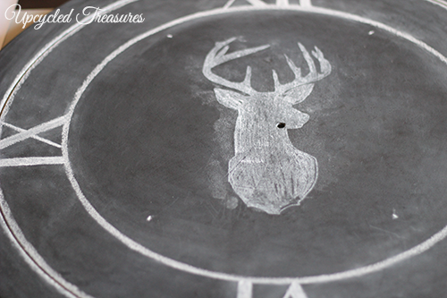 How to Upcycle a Table into a Clock! See how to transform an outdated thrift shop table into something new for a gallery wall! UpcycledTreasures.com