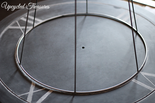 How to Upcycle a Table into a Clock! See how to transform an outdated thrift shop table into something new for a gallery wall! UpcycledTreasures.com