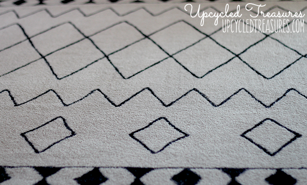 Can you believe this was done using a sharpie? Check out how you can create a DIY Sharpie Rug to match your very own style! UpcycledTreasures.com
