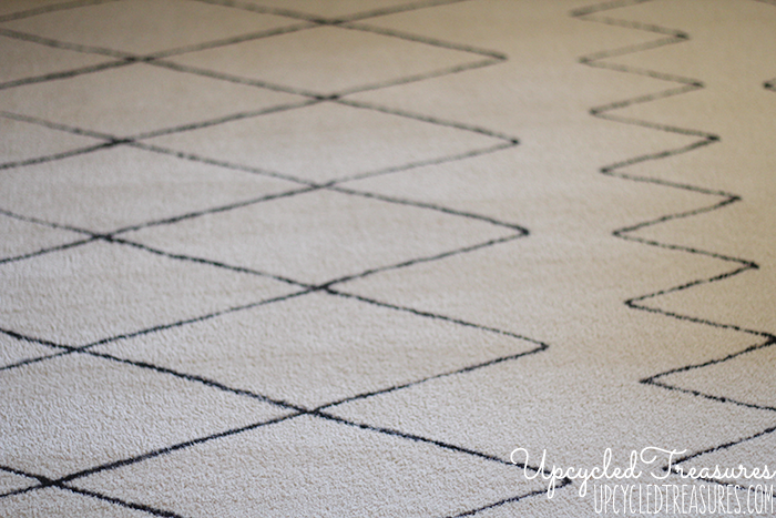 Can you believe this was done using a sharpie? Check out how you can create a DIY Sharpie Rug to match your very own style! UpcycledTreasures.com