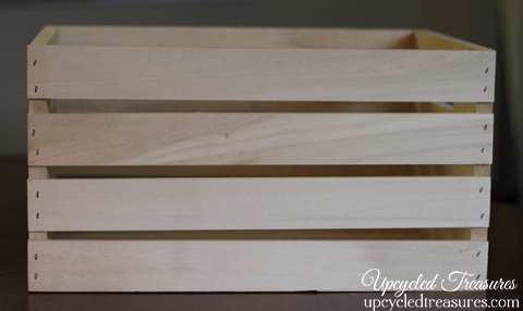 PINNING this for later! See how easy it is to make new wood look old by using household items to create a non-toxic homemade stain. upcycledtreasures.com