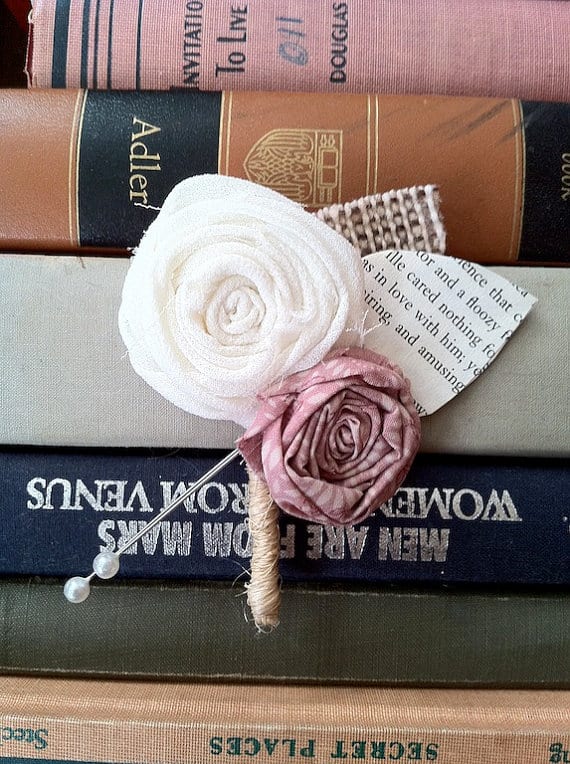 Planning a rustic, vintage, or woodland inspired wedding? Take a look at these 25 Rustic Boutonniere Ideas.