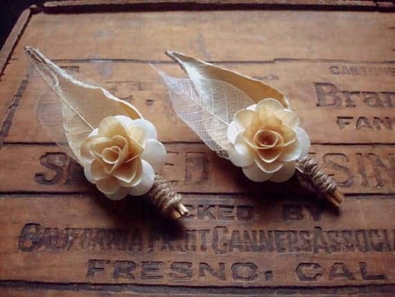 Planning a rustic, vintage, or woodland inspired wedding? Take a look at these 25 Rustic Boutonniere Ideas.