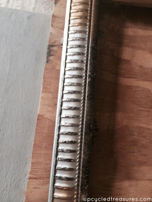 See how to update an old frame using gold Rub'n Buff. This is such an easy way to update an old {or new} art frame! See how to update an old frame using gold Rub'n Buff. This is such an easy way to update an old {or new} art frame!