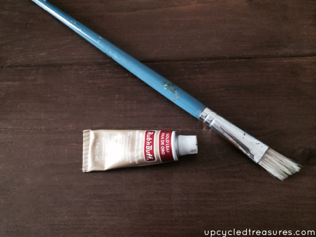 See how to update an old frame using gold Rub'n Buff. This is such an easy way to update an old {or new} art frame! See how to update an old frame using gold Rub'n Buff. This is such an easy way to update an old {or new} art frame!