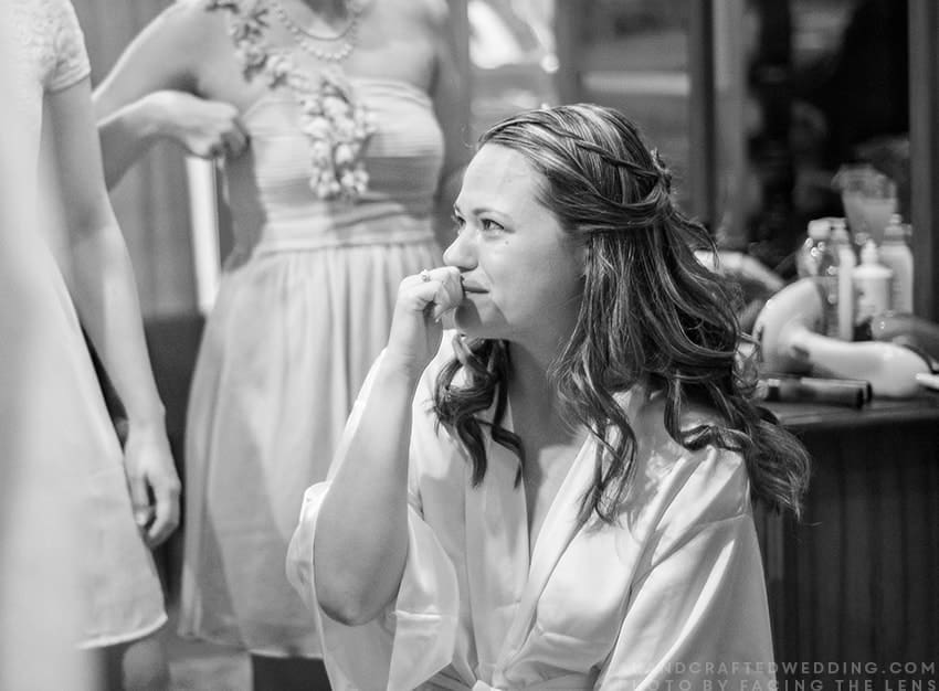 Planning an intimate wedding? Check out our handcrafted cabin wedding that took place in the North Carolina mountains. mountainmodernlife.com