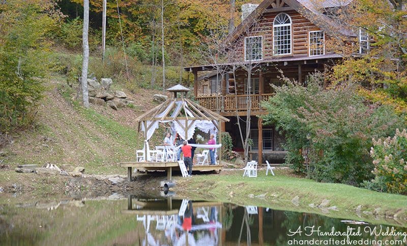 Planning an intimate wedding? Check out our handcrafted cabin wedding that took place in the North Carolina mountains. mountainmodernlife.com