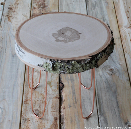 Need a cute stand to hold your plants? Check out how easy it is to create this adorable DIY Rustic Modern Plant Stand! MountainModernLife.com Need a cute stand to hold your plants? Check out how easy it is to create this adorable DIY Rustic Modern Plant Stand! MountainModernLife.com