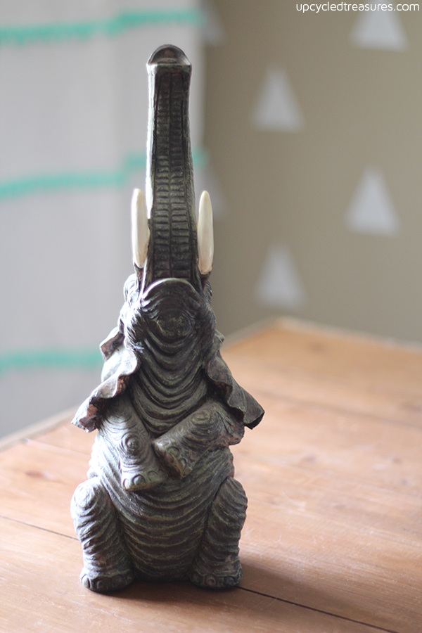 Upcycled Photo Display! See how easy it is to create a whimsical photo display out of upcycled items you already have on hand! MountainModernLife.com