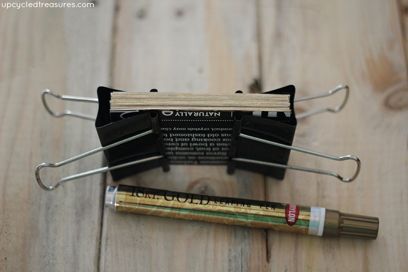 Looking for new business cards? Check out how to make upcycled DIY business cards with contact paper and recycled boxes! upcycledtreasures.com