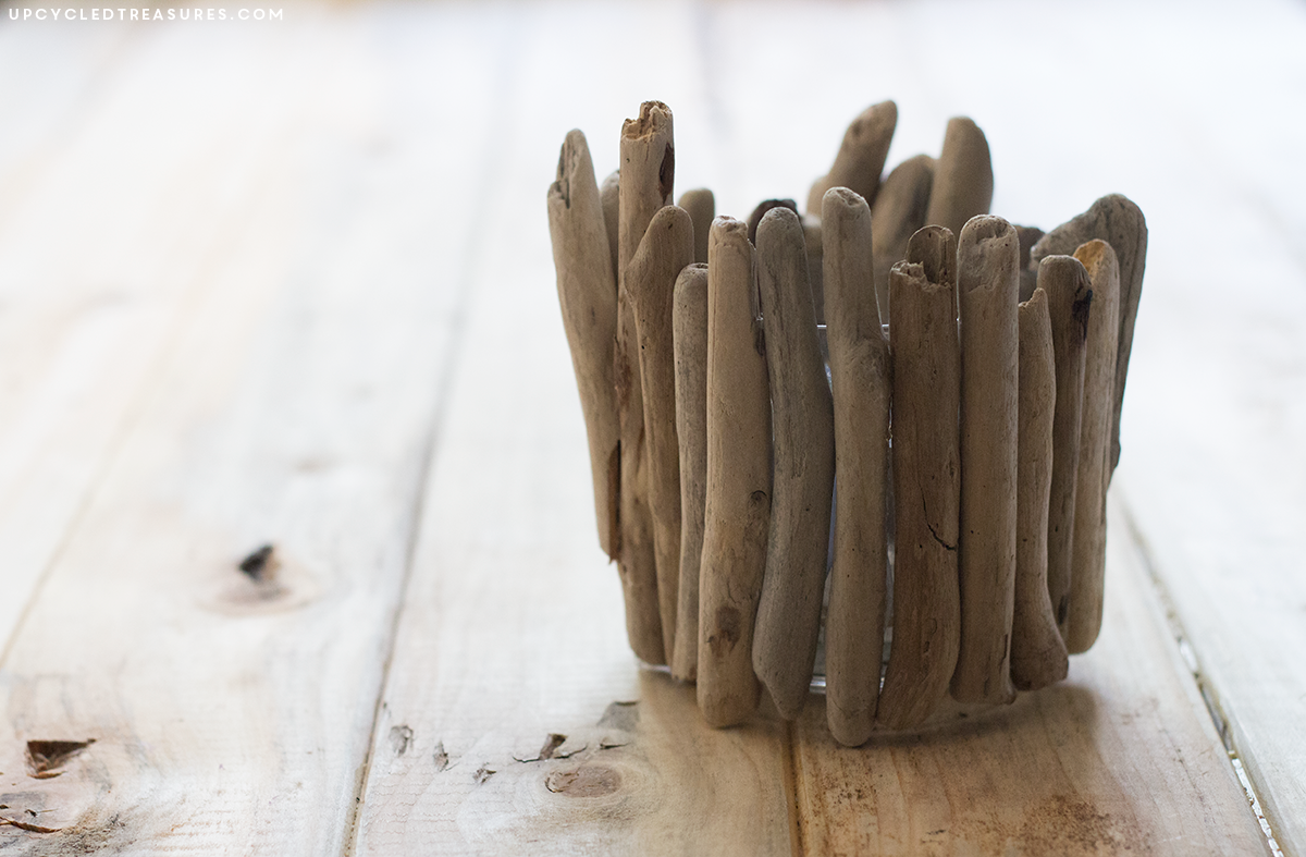 I'm definitely doing some of these! Have old glade candle jars lying around? Check out these creative ways to upcycle candle Jars | UpcycledTreasures.com