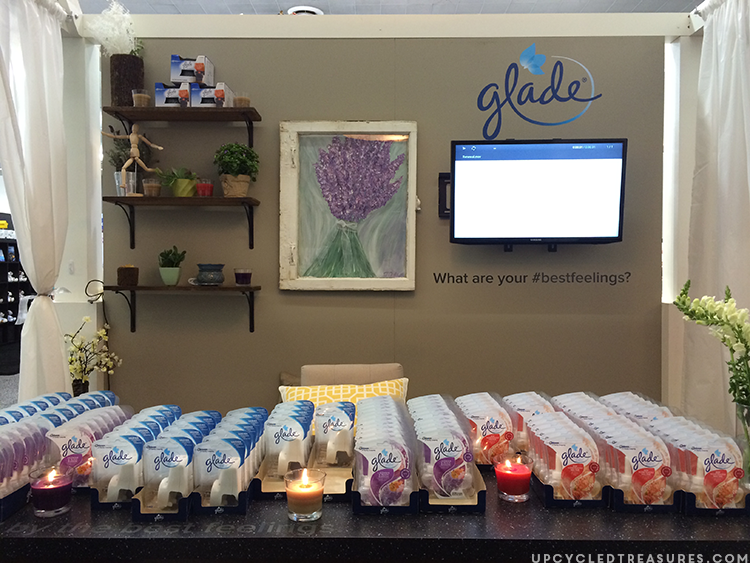 I'm definitely doing some of these! Have old glade candle jars lying around? Check out these creative ways to upcycle candle Jars | UpcycledTreasures.com