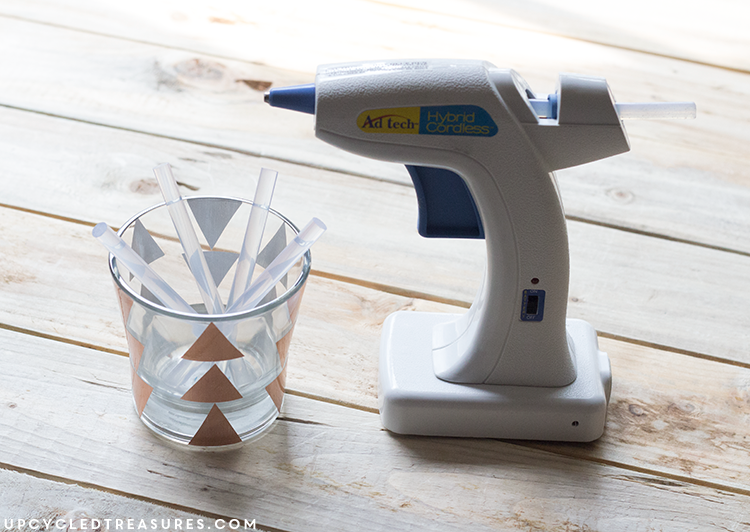 I'm definitely doing some of these! Have old glade candle jars lying around? Check out these creative ways to upcycle candle Jars | UpcycledTreasures.com