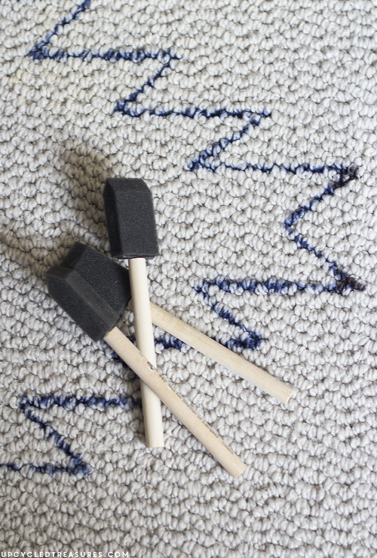 DIY Painted Rug upcycledtreasures.com