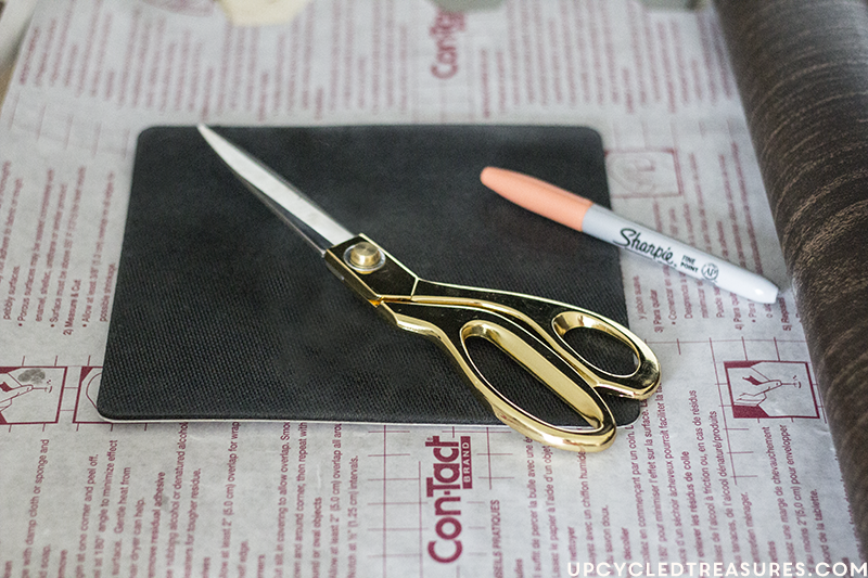 Don't toss out that boring mouse pad! See how easy it was to give my mouse pad a makeover using contact paper | MountainModernLife.com