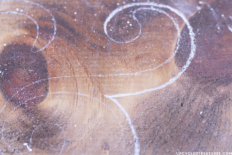 How to create DIY Ampersand Wall Art Using Thumbtacks! MountainModernLife.com