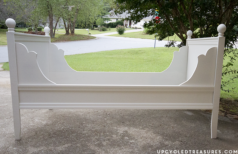 kids-daybed-built-using-kreg-jig-and-homeright-sprayer-upcycledtreasures