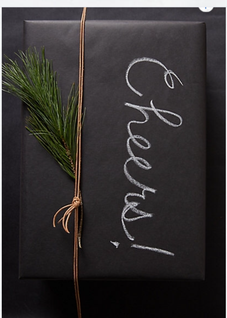 Looking to give an ornament for the Holidays? If so check out this DIY Ornament Gift Box for wood slice ornaments! upcycledtreasures.com