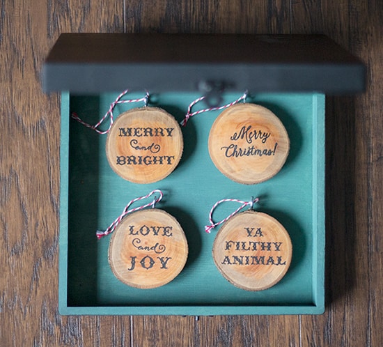 diy wood slice ornaments in diy chalkboard keepsake ornament box mountainmodernlife.com