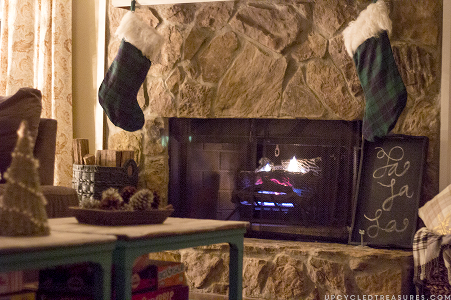 rustic-woodland-inspired-christmas-decor-upcycledtreasures