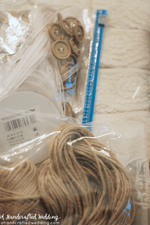 Rustic Wedding? Check out how to create these rustic wedding invitations + FREE Printable Templates! MountainModernLife.com