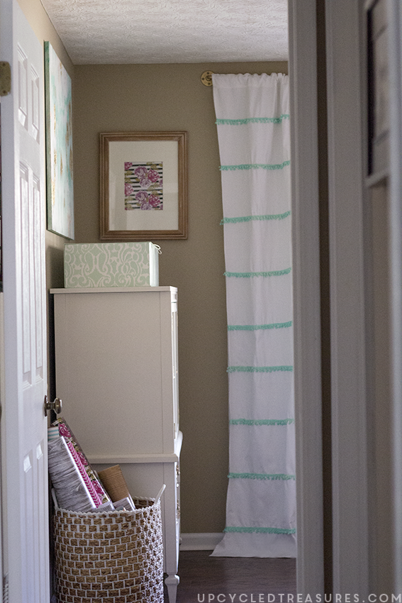 modern-makeover-upcycled-mid-century-airmore-for-craft-room-upcycledtreasures