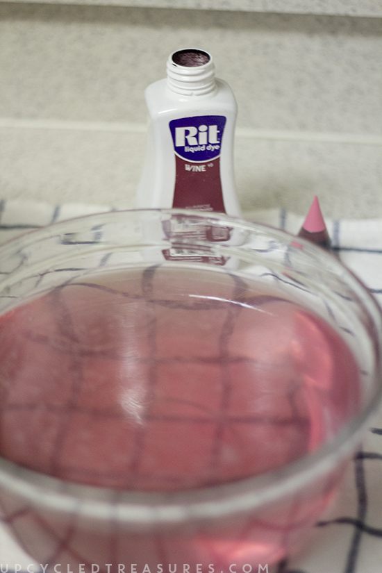 DIY Coffee Filter Garland - Craft it up with coffee filters to create some fun and whimsical garland! MountainModernLife.com