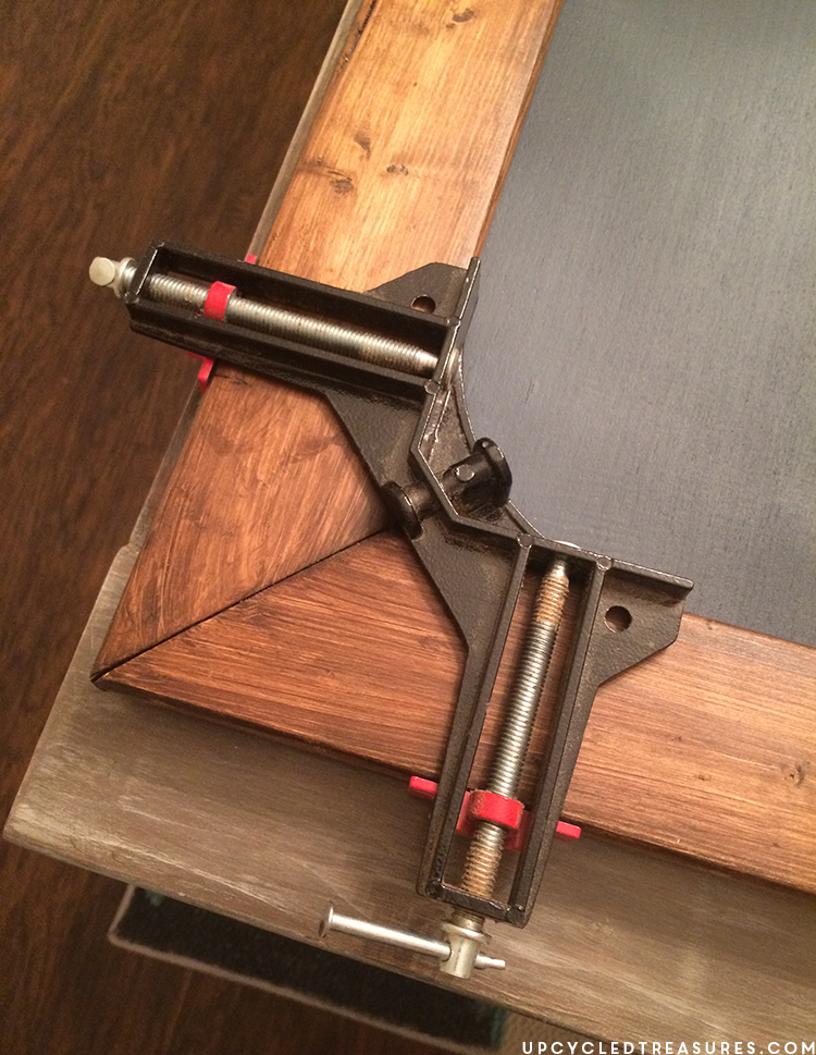 DIY Wall Art Using Easy Design Transfer - Oh Darling Let's be Adventurers -upcycledtreasures.com