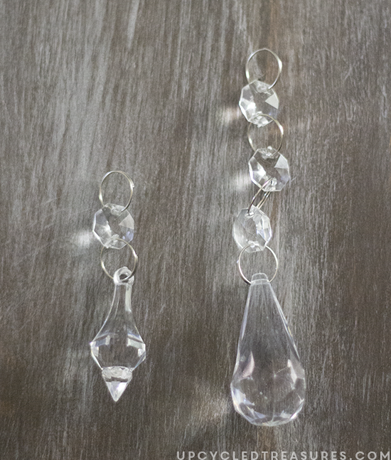 See how easy it is to create a vintage-inspired chandelier from a thrifted light fixture using spray paint and acrylic crystals! mountainmodernlife.com See how easy it is to create a vintage-inspired chandelier from a thrifted light fixture using spray paint and acrylic crystals! mountainmodernlife.com