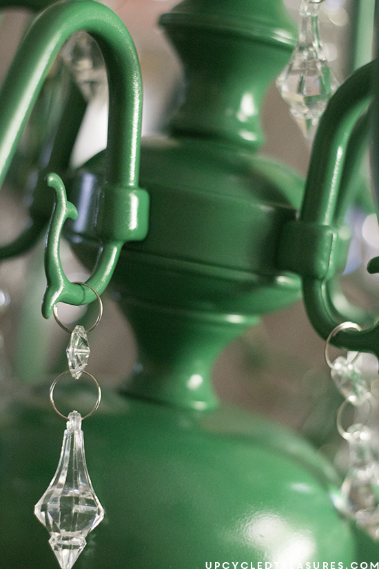 See how easy it is to create a vintage-inspired chandelier from a thrifted light fixture using spray paint and acrylic crystals! mountainmodernlife.com See how easy it is to create a vintage-inspired chandelier from a thrifted light fixture using spray paint and acrylic crystals! mountainmodernlife.com