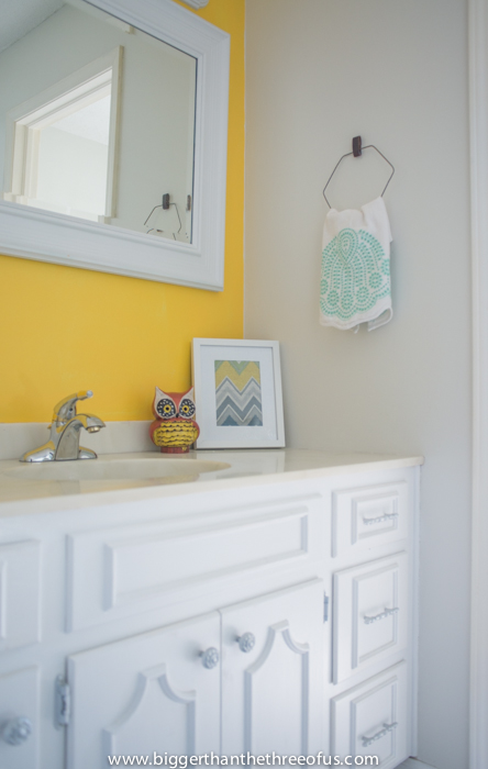 upcycled-towel-rack-hanger