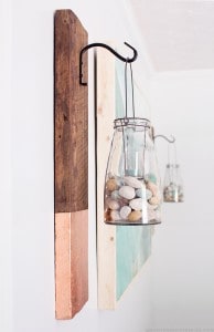 rustic-vertical-wall-hanging-using-barnwood-mountainmodernlife.com