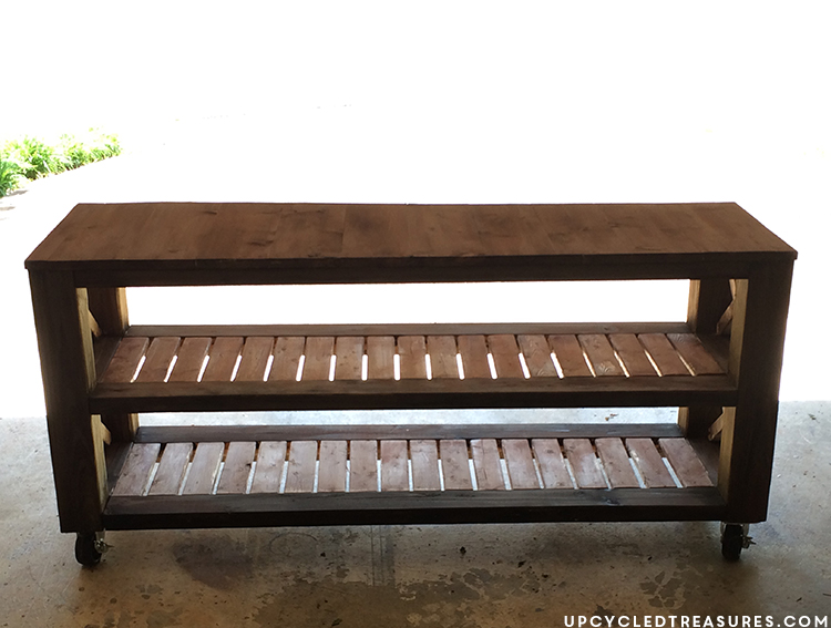 diy-rustic-tv-stand-upcycledtreasures