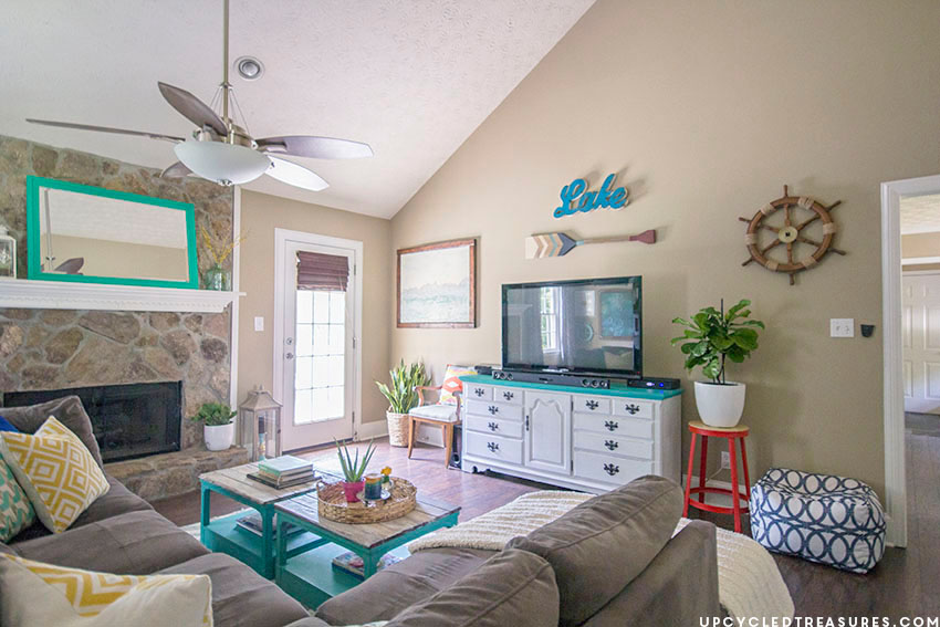 decorating-around-a-tv-upcycledtreasures.com