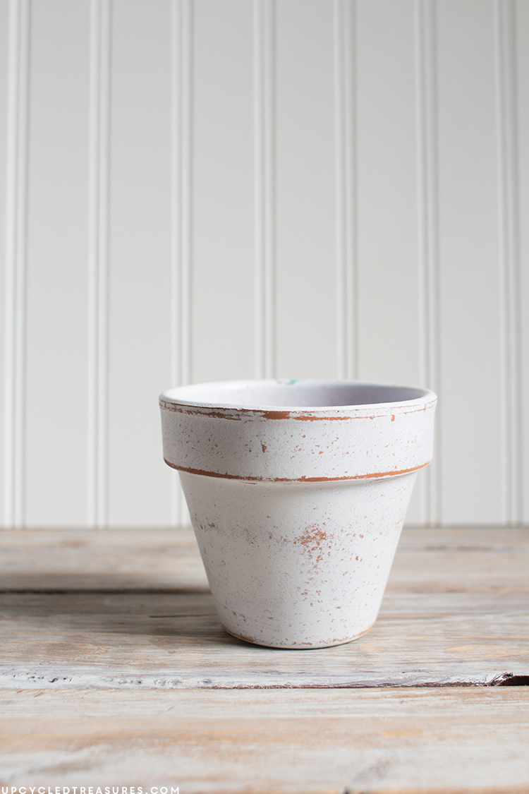 Terra Cotta Pot planter before being turned into upcycled scarf planter. MountainModernLife.com