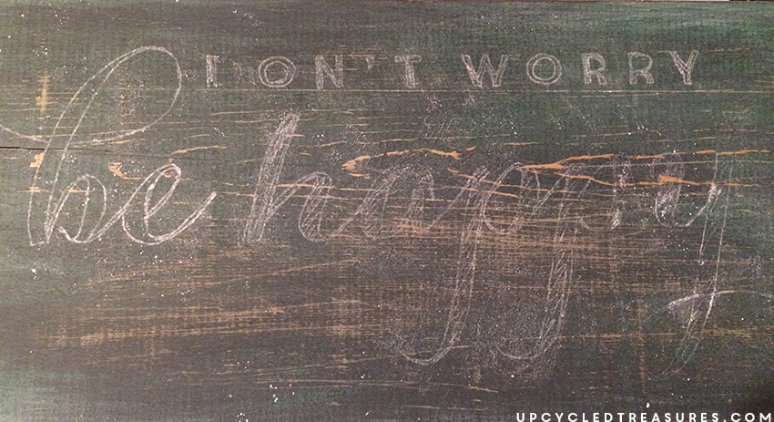 chalk-text-transfer-onto-wood-upcycledtreasures