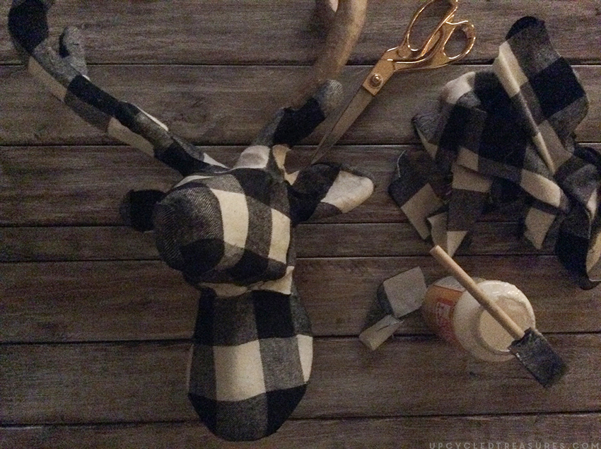 Add a touch of whimsy to your rustic decor with this DIY fabric animal wall sculpture. Not only is it easy to make, but it can easily be customized! upcycledtreasures.com