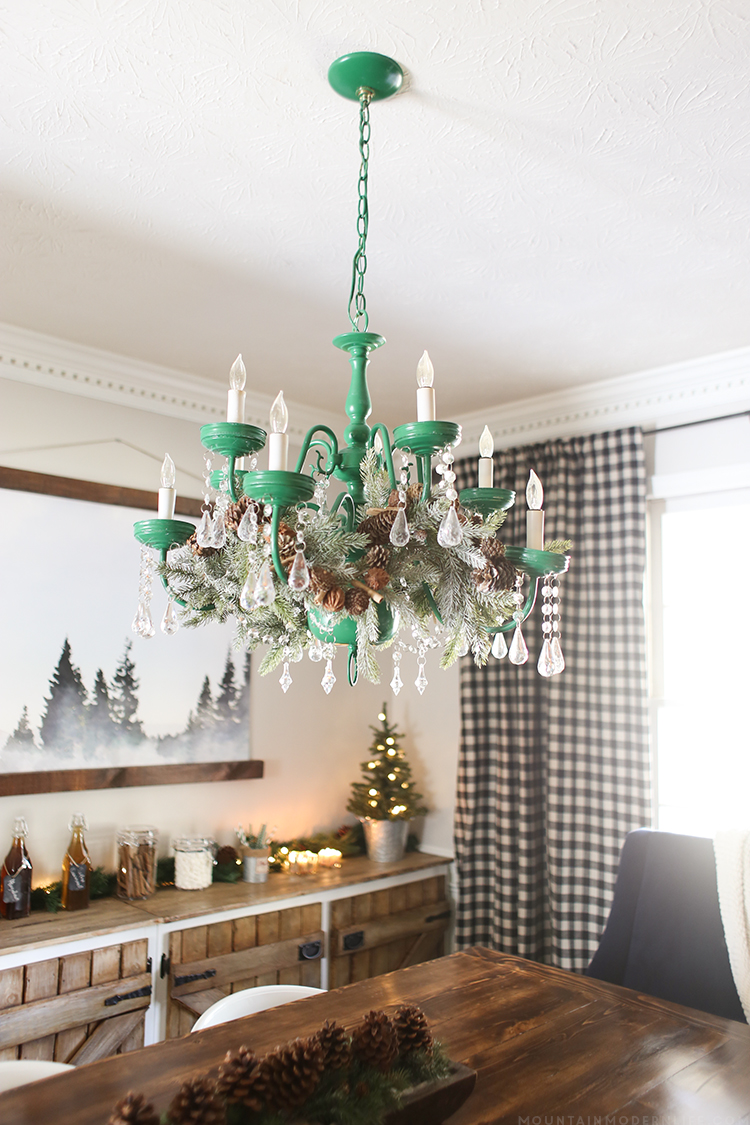 Come see how we created a cozy vibe for the holidays with our dining room Christmas decor! MountainModernLife.com