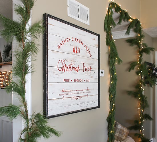 custom-family-established-farm-fresh-christmas-trees-sign-mountainmodernlife.com-550x498