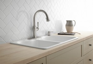 Looking for an easy kitchen update that will make a huge impact on both the form and function? Check out these new Kohler kitchen faucet designs!