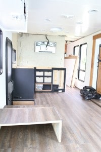 renovating-rv-into-rustic-modern-design-before-photo-mountainmodernlife,com