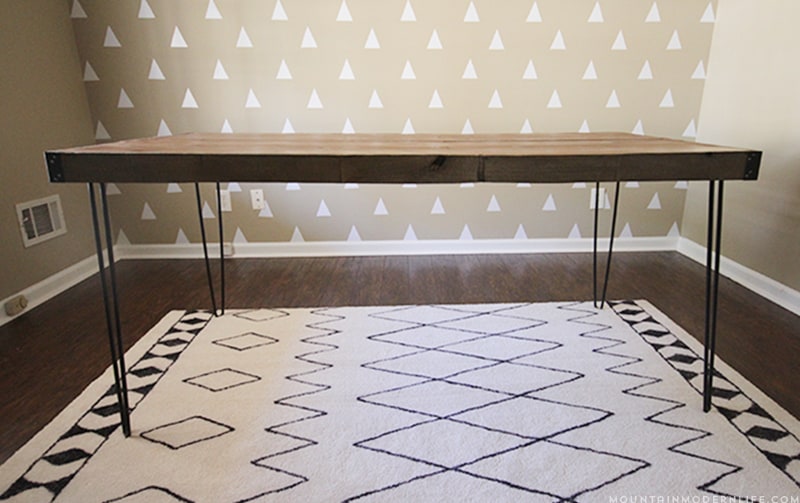 DIY Rustic Hairpin Style Desk | MountainModernLife.com